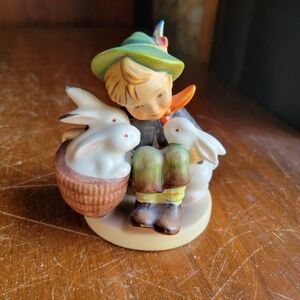 Vintage Goebel Hummel Figurine Playmates #58/0 W. Germany